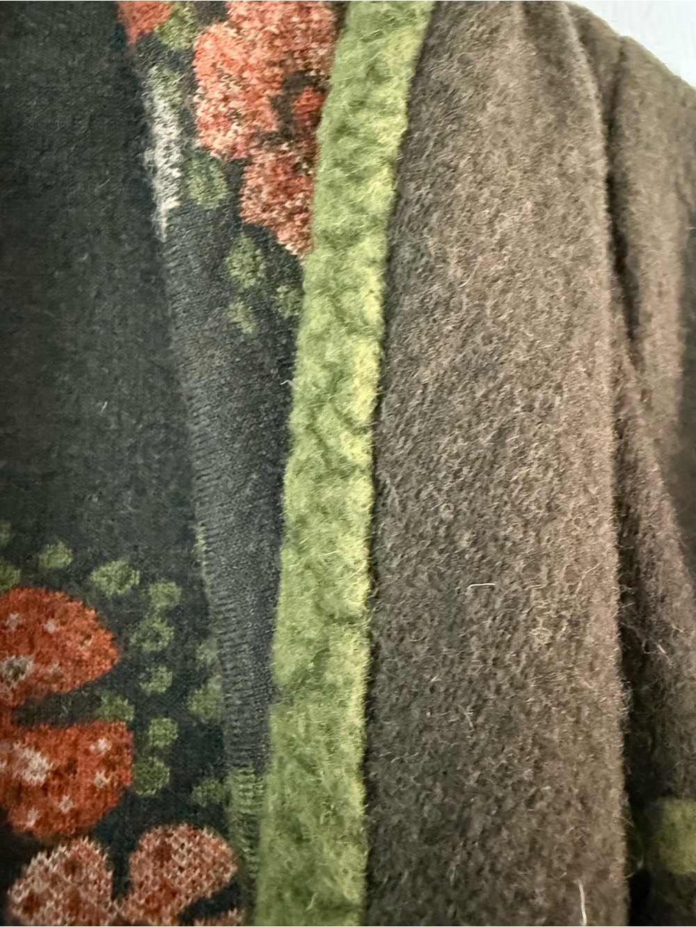 Wool-Blend Shawl/Cardigan with Orange Blooms - Picture 5 of 7